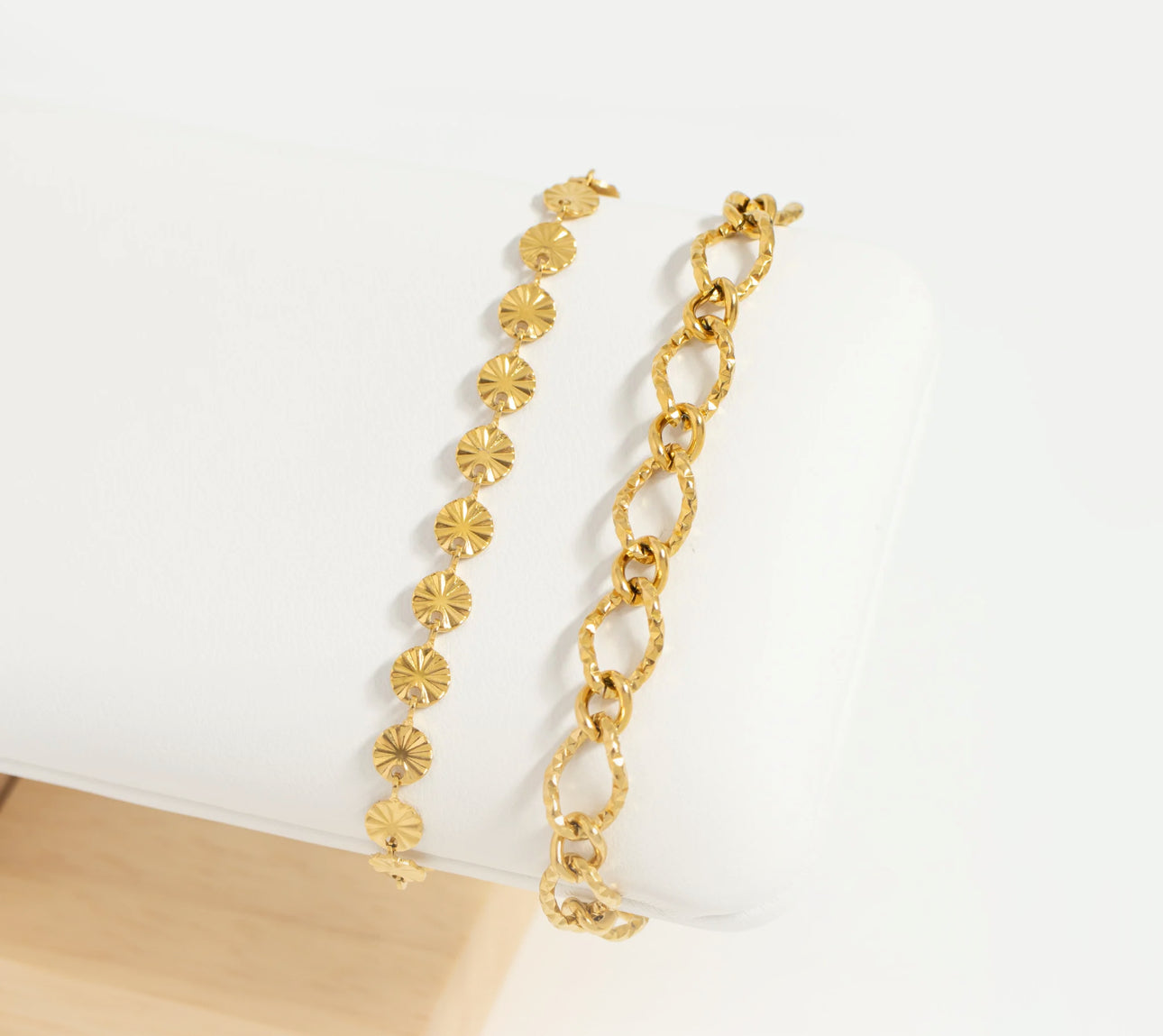 Hammered Oval Chain Bracelet