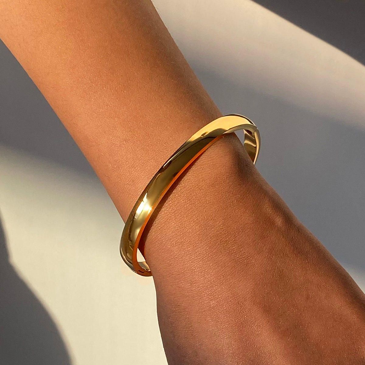 Minimalist Bangle Bracelet