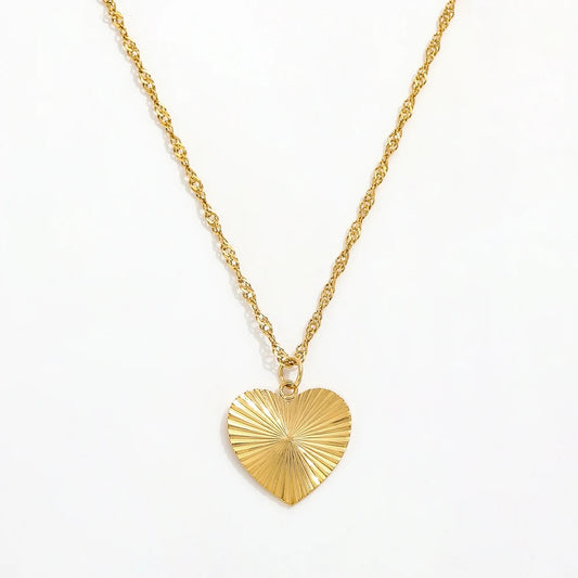 Heartthrob Pendant Necklace