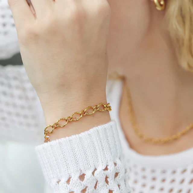Hammered Oval Chain Bracelet