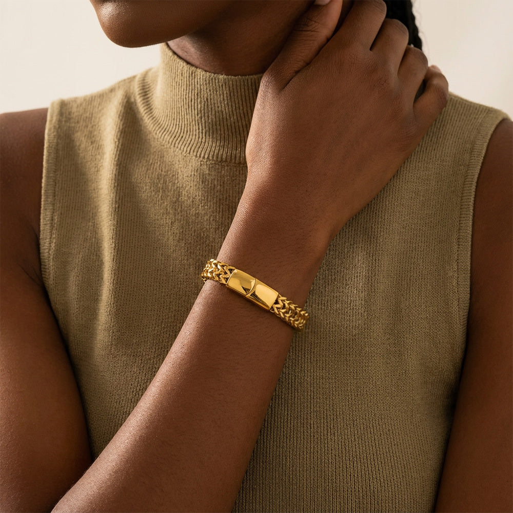 Bold Clasp Bracelet