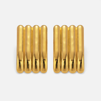 Oversized Ribbed Studs