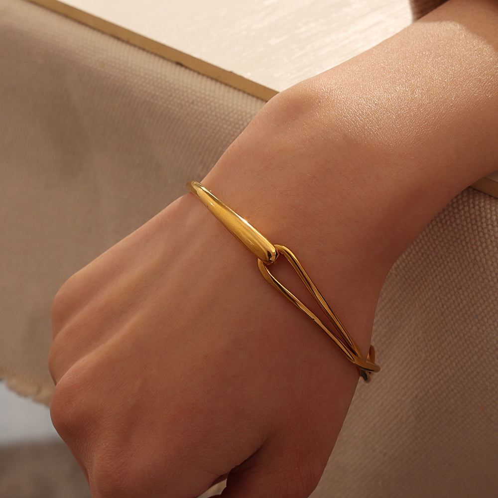 Hollow Hook Bangle