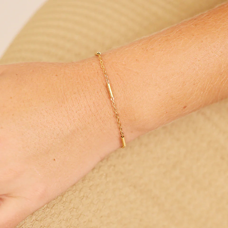 Round Bar Chain Bracelet