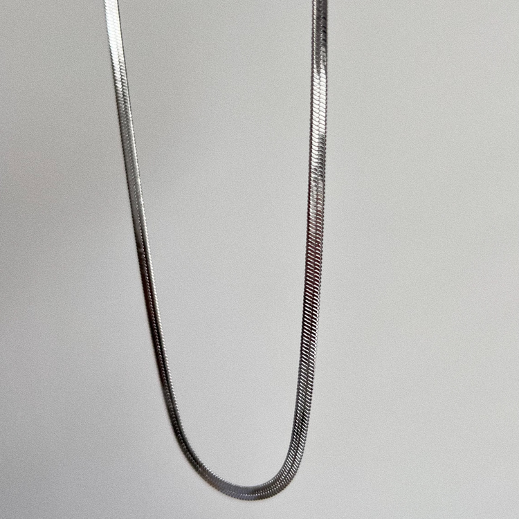 Aston Herringbone Chain