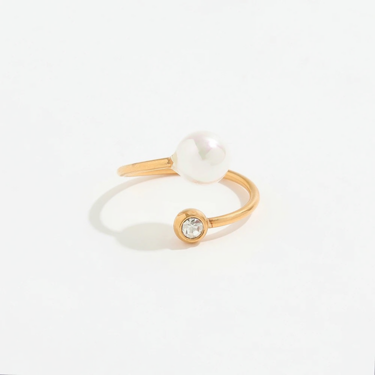 Posé Adjustable Ring