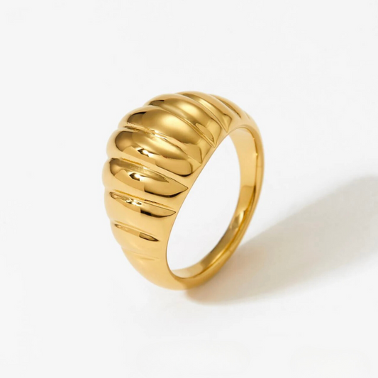 Ribbed Dome Ring