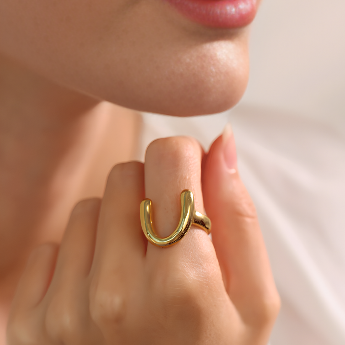 U-Shaped Ring