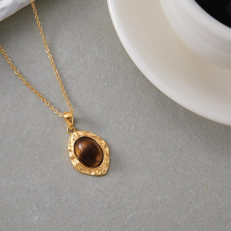 Tigers Eye Vintage Pendant Necklace